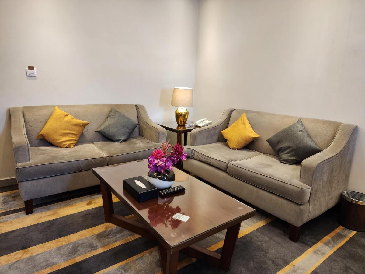 دار ود للأجنحة الفندقية Jeddah Ngoại thất bức ảnh
